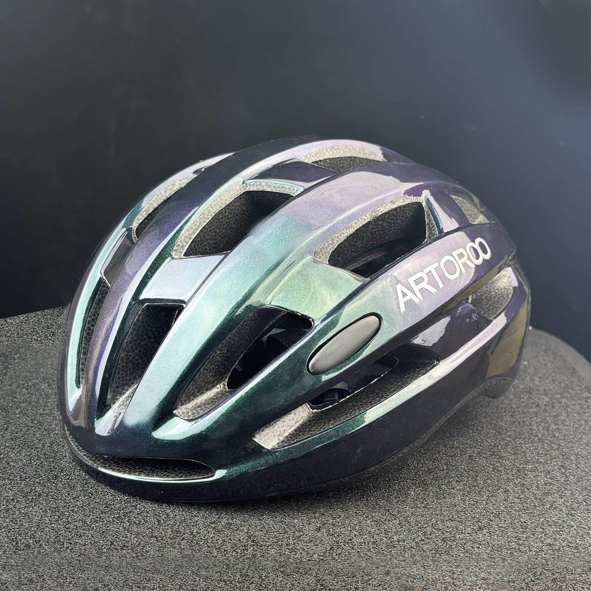 1pc ARTOROO -Adult Ultralight Bicycle Helmet, Adjustable PC Material, Multiuse for Mountain & Road Bikes